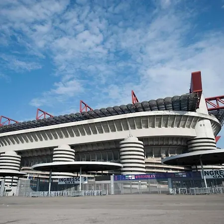 Rafqa San Siro's View Lotto Life De Angeli Fiera With Garden Apartment Milan